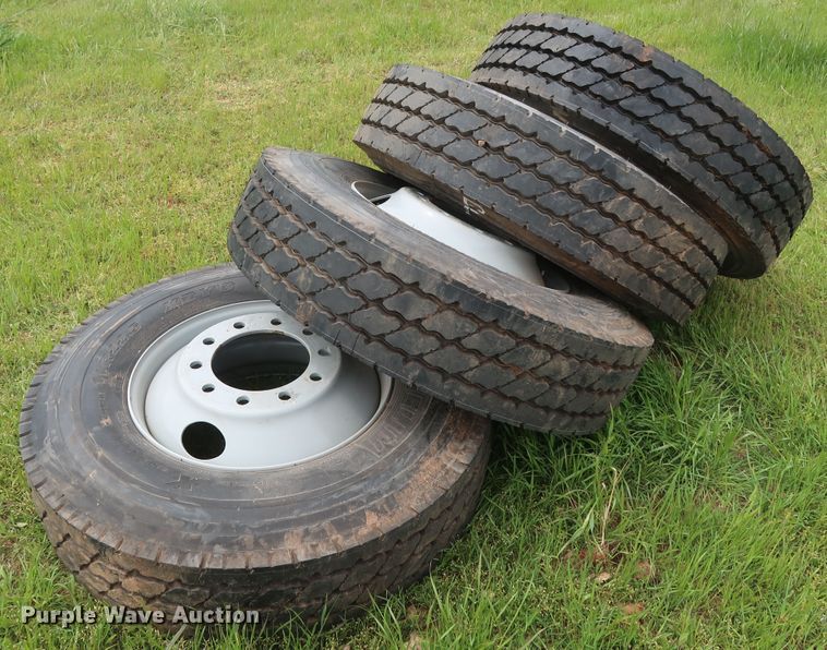 image for item DH0875 (4) Michelin XZY3 11R22.5 tires and wheels