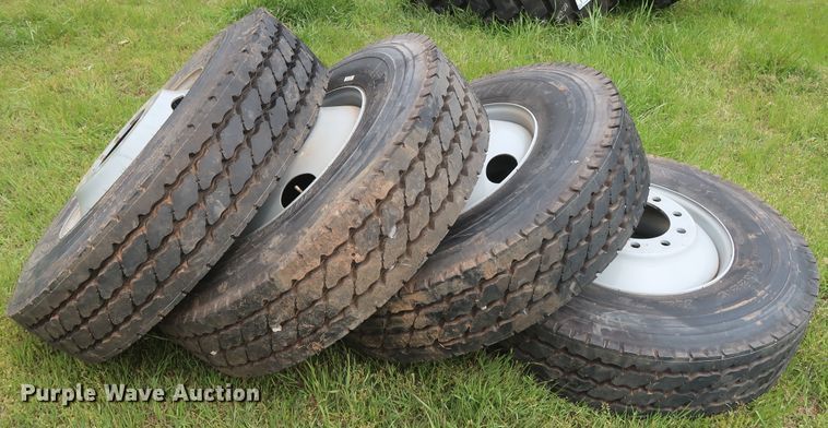 image for item DH0875 (4) Michelin XZY3 11R22.5 tires and wheels