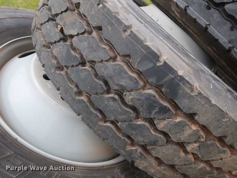 image for item DH0875 (4) Michelin XZY3 11R22.5 tires and wheels