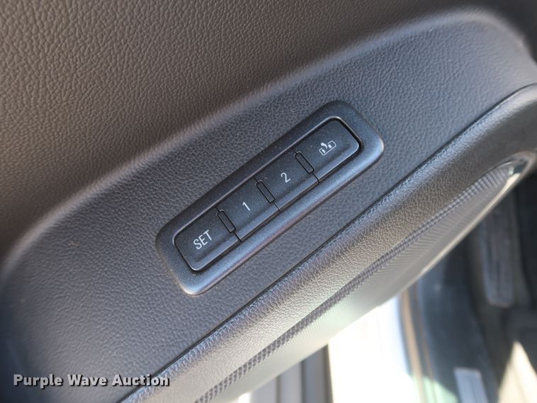 image for item DH0883 2015 Chevrolet Suburban 1500 LTZ  SUV