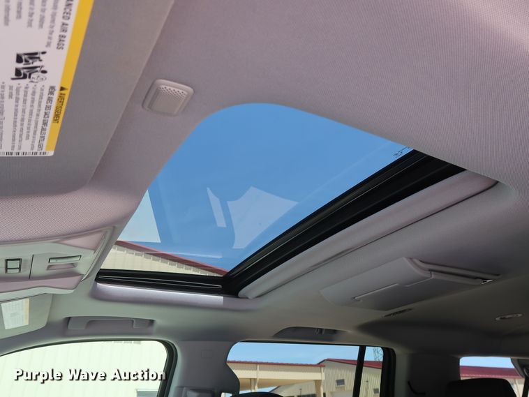 image for item DH0883 2015 Chevrolet Suburban 1500 LTZ  SUV