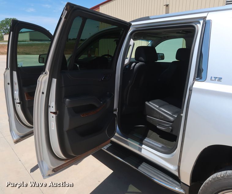 image for item DH0883 2015 Chevrolet Suburban 1500 LTZ  SUV