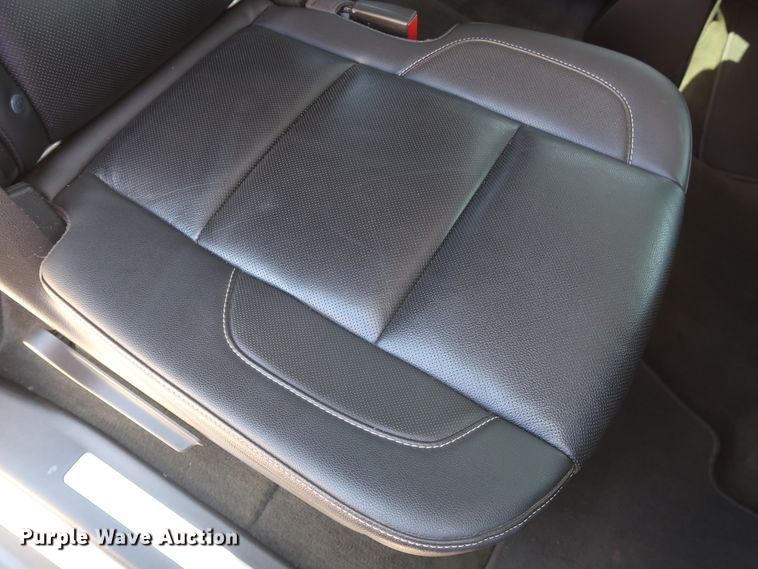 image for item DH0883 2015 Chevrolet Suburban 1500 LTZ  SUV