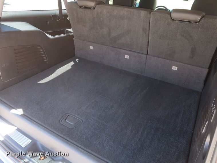 image for item DH0883 2015 Chevrolet Suburban 1500 LTZ  SUV