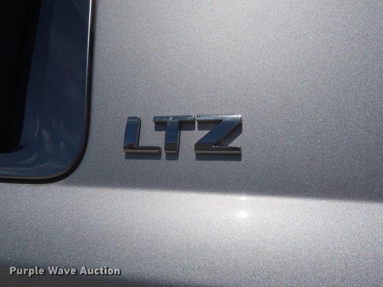 image for item DH0883 2015 Chevrolet Suburban 1500 LTZ  SUV