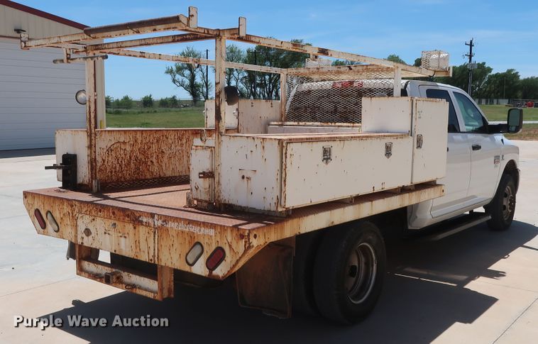 image for item DH0884 2012 Dodge Ram 3500HD  Crew Cab flatbed pickup truck