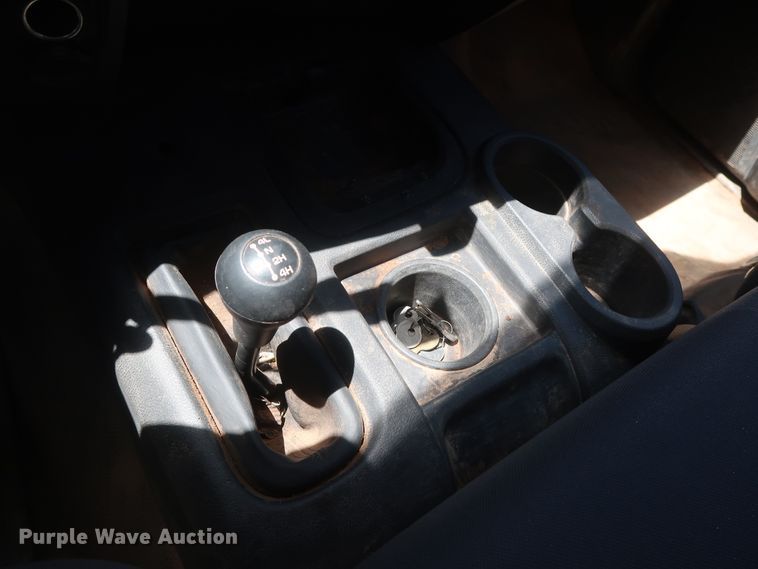 image for item DH0884 2012 Dodge Ram 3500HD  Crew Cab flatbed pickup truck