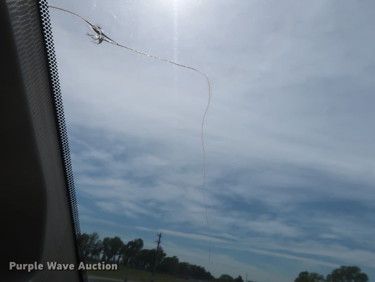 image for item DH0884 2012 Dodge Ram 3500HD  Crew Cab flatbed pickup truck