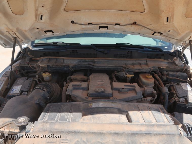 image for item DH0884 2012 Dodge Ram 3500HD  Crew Cab flatbed pickup truck