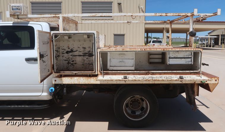 image for item DH0884 2012 Dodge Ram 3500HD  Crew Cab flatbed pickup truck