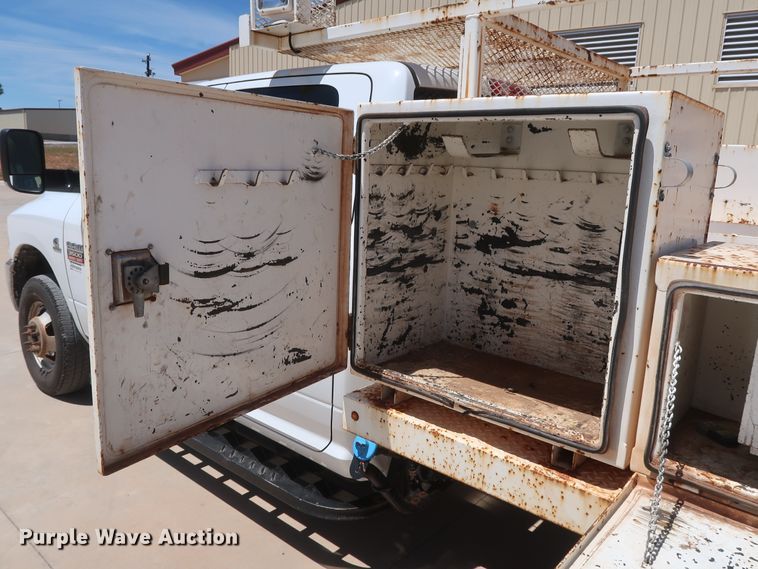 image for item DH0884 2012 Dodge Ram 3500HD  Crew Cab flatbed pickup truck