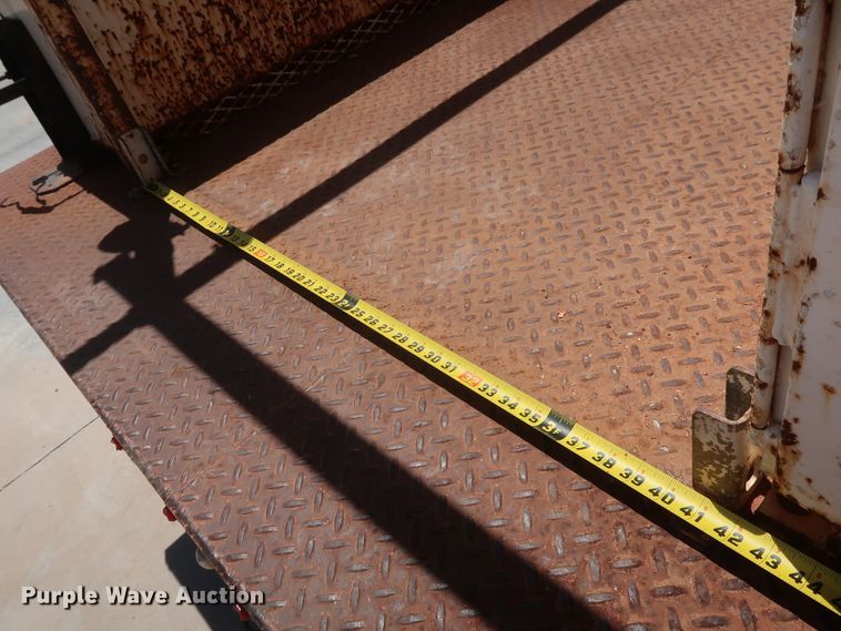 image for item DH0884 2012 Dodge Ram 3500HD  Crew Cab flatbed pickup truck