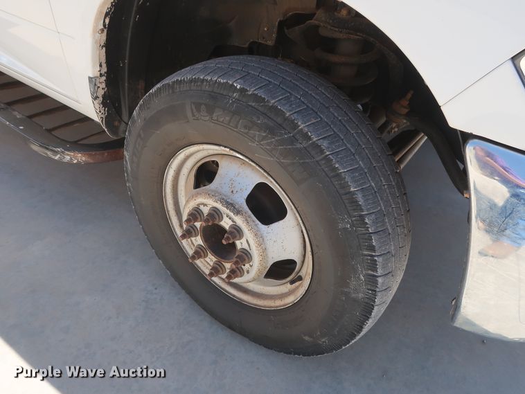 image for item DH0884 2012 Dodge Ram 3500HD  Crew Cab flatbed pickup truck