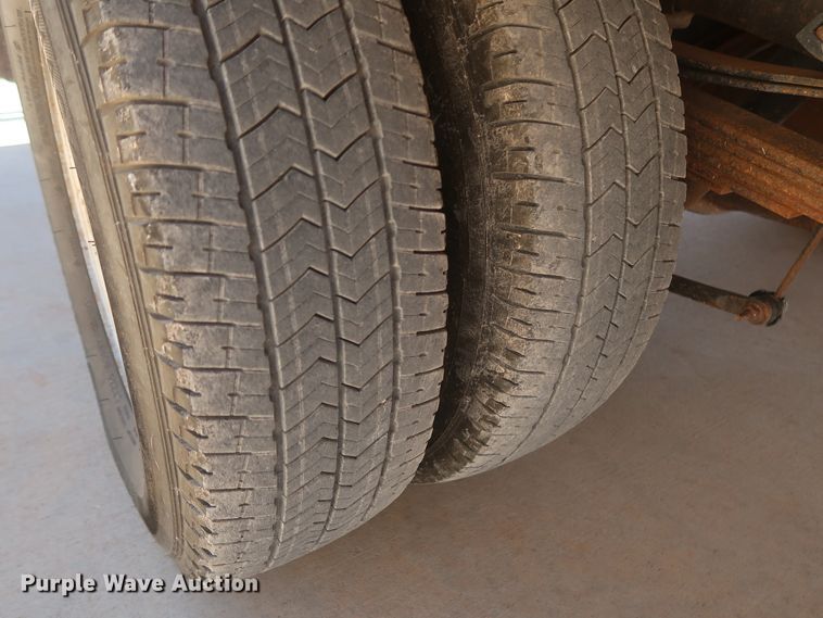 image for item DH0884 2012 Dodge Ram 3500HD  Crew Cab flatbed pickup truck