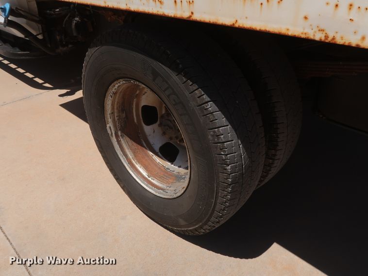 image for item DH0884 2012 Dodge Ram 3500HD  Crew Cab flatbed pickup truck