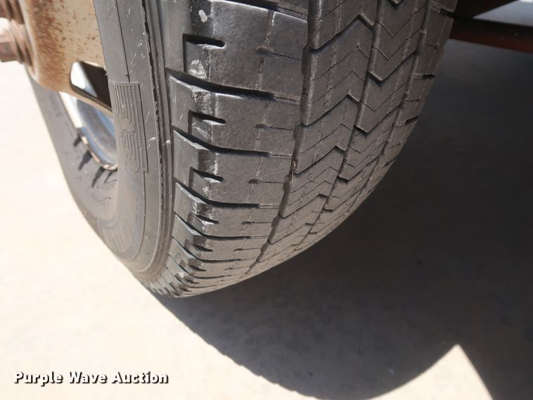 image for item DH0884 2012 Dodge Ram 3500HD  Crew Cab flatbed pickup truck