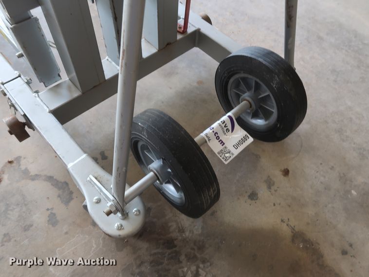 image for item DH0889 Vermette 6515 material lift