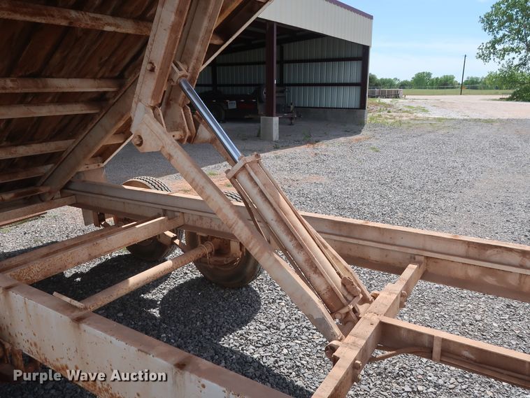 image for item DH0890 1992 Kiefer ILGF dump trailer