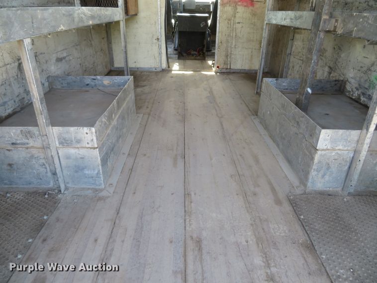 image for item DH1682 2001 Freightliner MT55 delivery truck