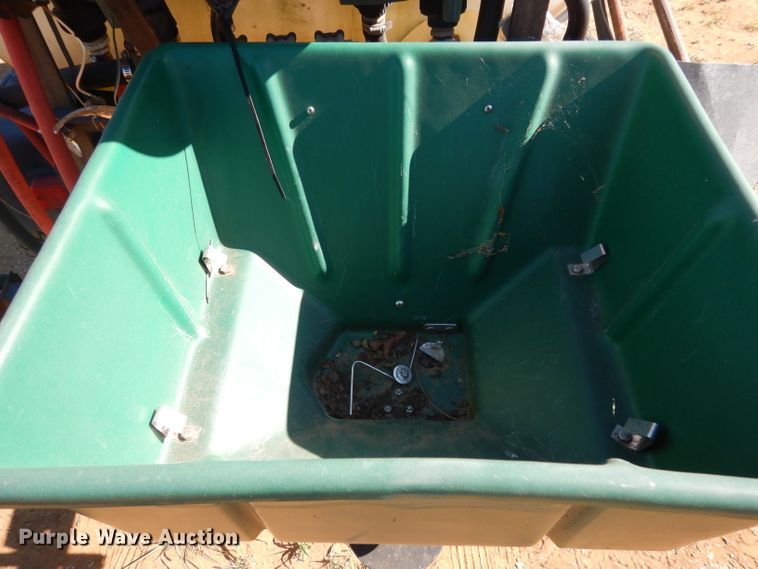 image for item DH2473 Toro Workman 3300D sprayer