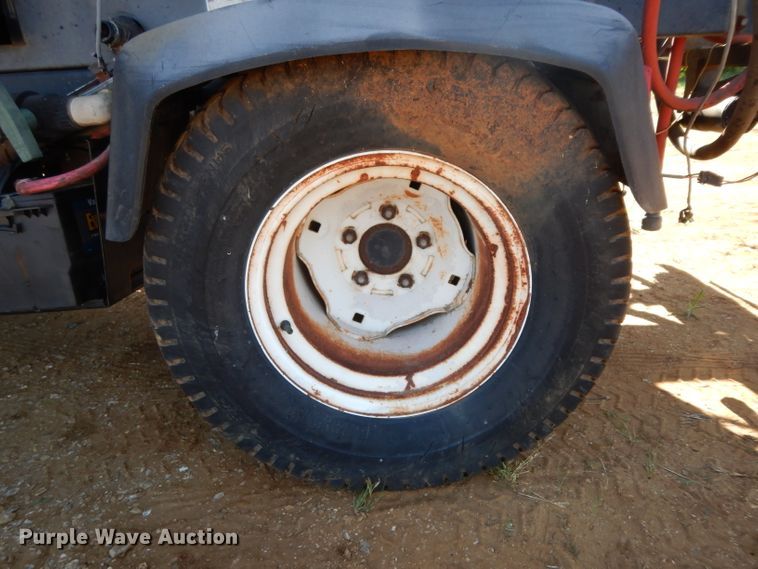 image for item DH2473 Toro Workman 3300D sprayer