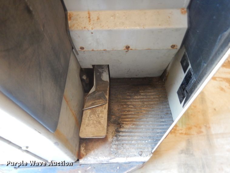 image for item DH2475 Prime Mover RC25 forklift