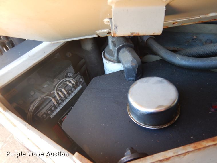 image for item DH2475 Prime Mover RC25 forklift