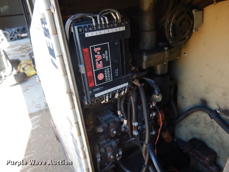 image for item DH2475 Prime Mover RC25 forklift