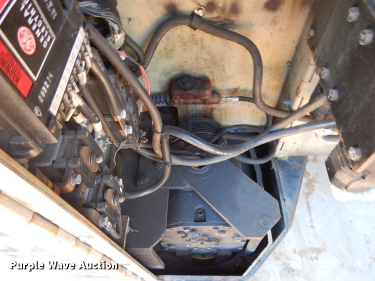 image for item DH2475 Prime Mover RC25 forklift