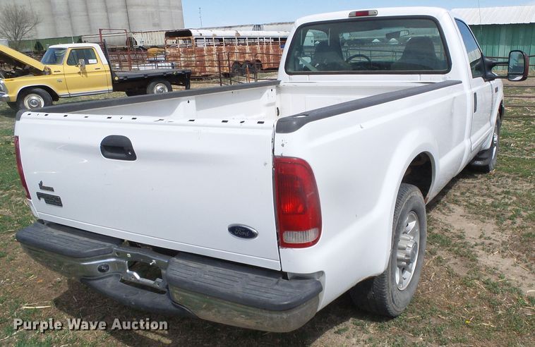 image for item DH4888 2002 Ford F250 Super Duty  pickup truck