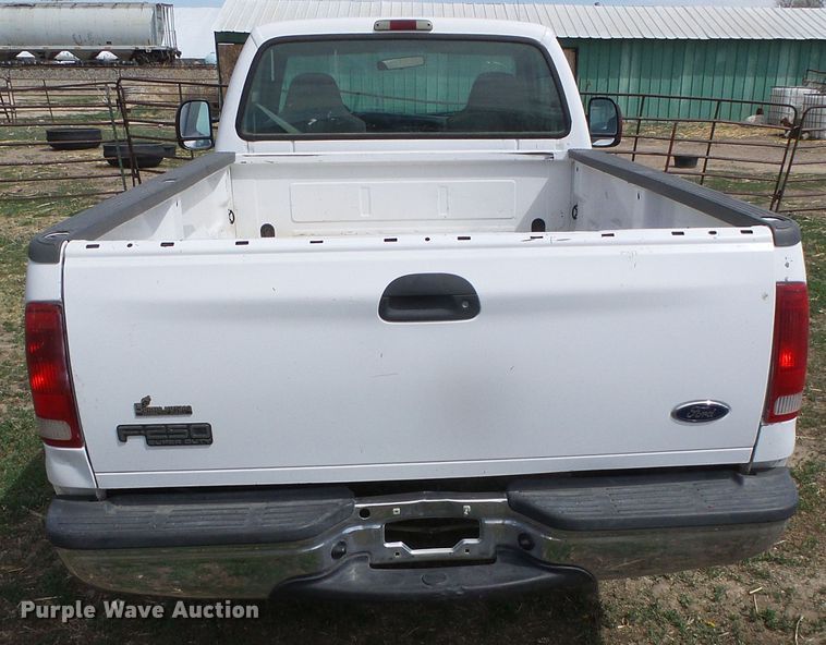 image for item DH4888 2002 Ford F250 Super Duty  pickup truck