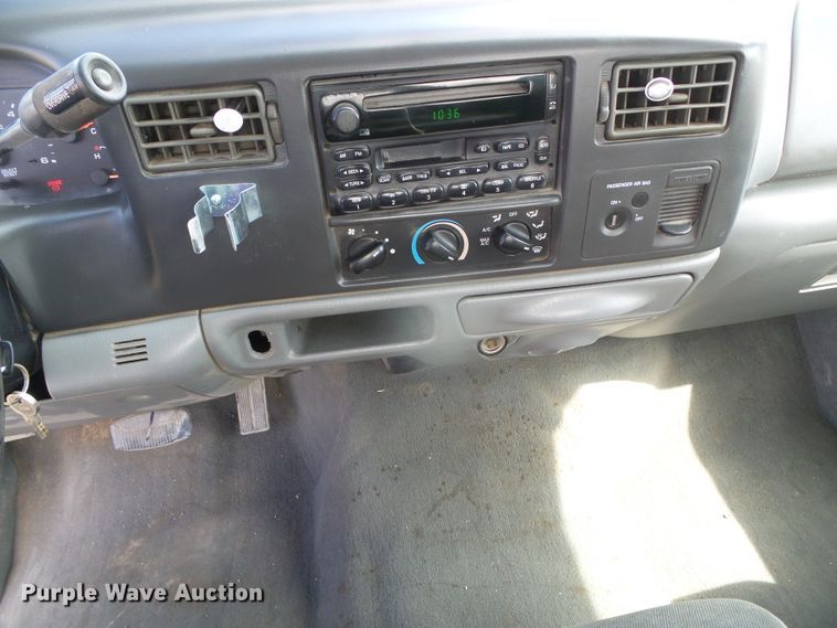 image for item DH4888 2002 Ford F250 Super Duty  pickup truck