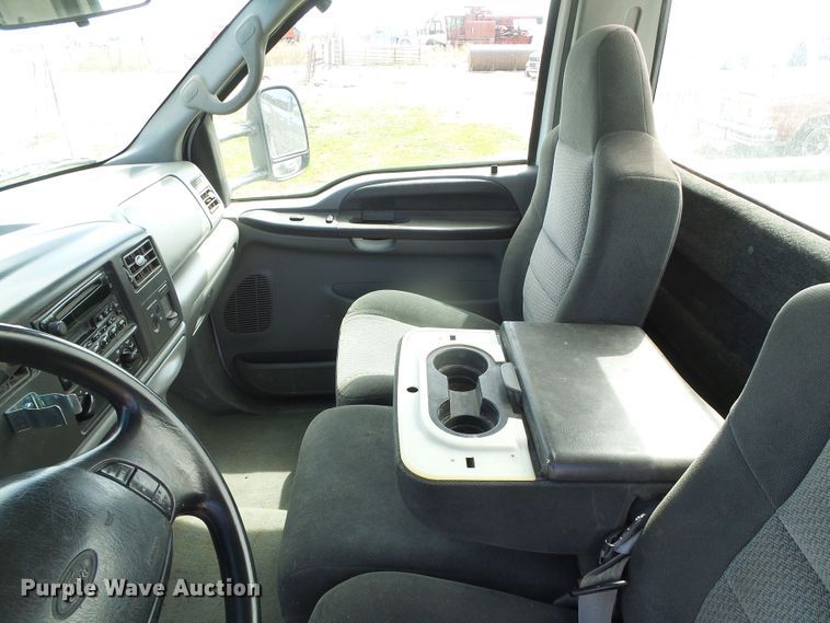 image for item DH4888 2002 Ford F250 Super Duty  pickup truck