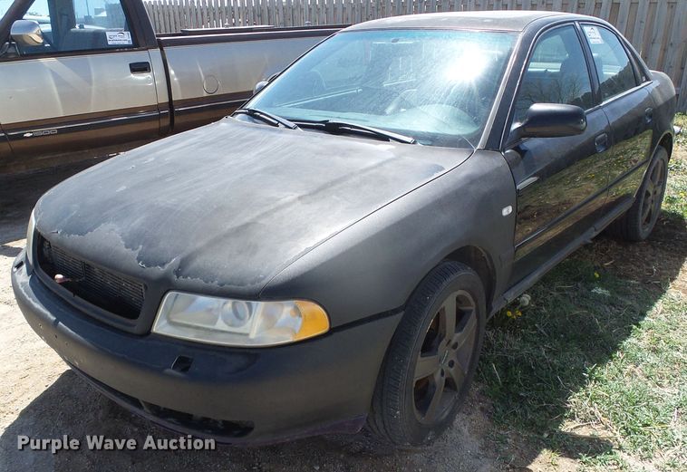 image for item DH4892 1999 Audi A4