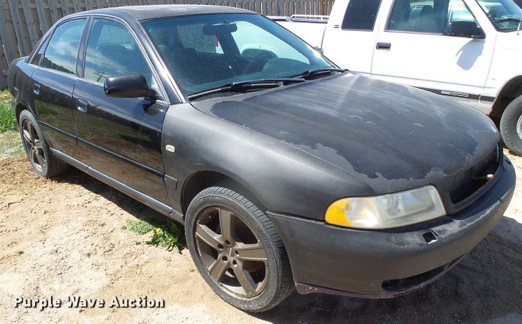 image for item DH4892 1999 Audi A4