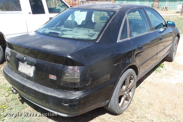 image for item DH4892 1999 Audi A4