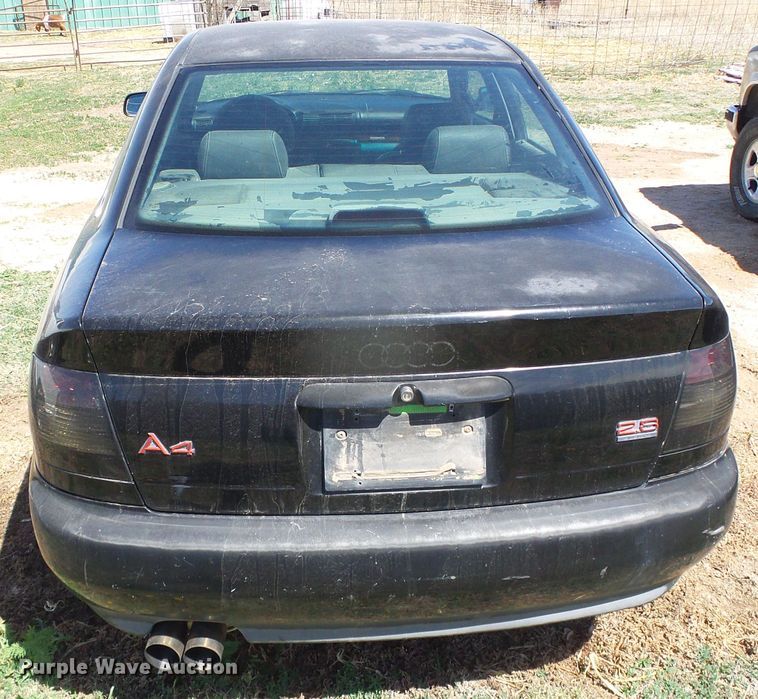 image for item DH4892 1999 Audi A4