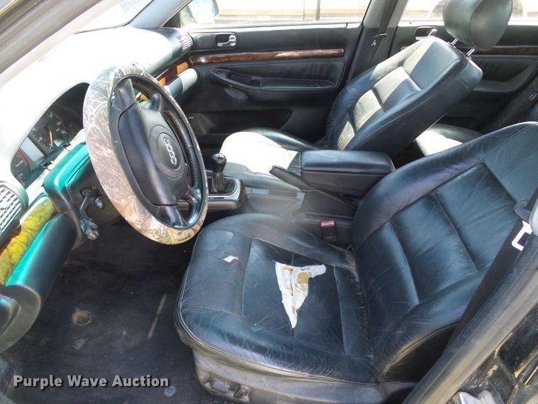 image for item DH4892 1999 Audi A4