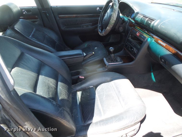 image for item DH4892 1999 Audi A4