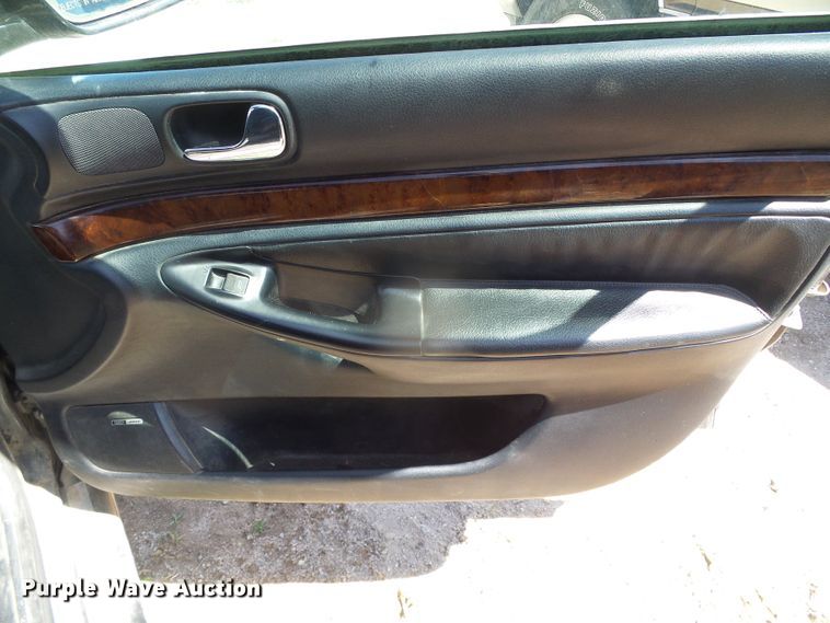 image for item DH4892 1999 Audi A4