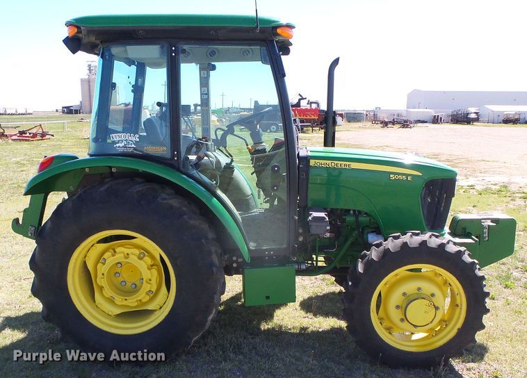 image for item DH4902 2013 John Deere 5055E MFWD tractor