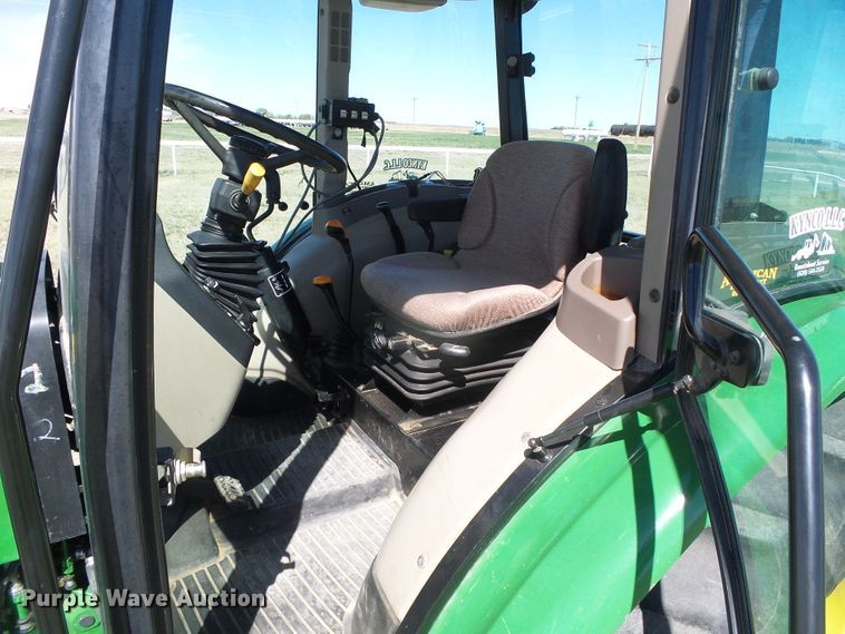 image for item DH4902 2013 John Deere 5055E MFWD tractor