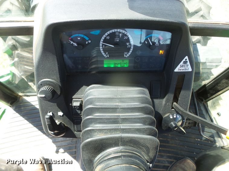 image for item DH4902 2013 John Deere 5055E MFWD tractor