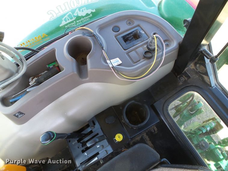 image for item DH4902 2013 John Deere 5055E MFWD tractor