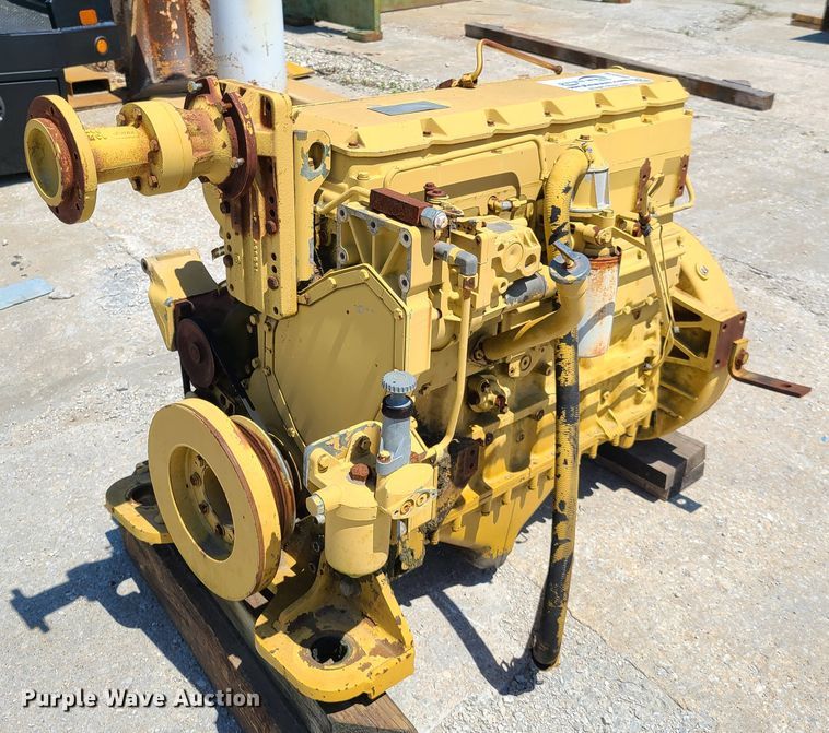 image for item DH5839 Caterpillar 3116 six cylinder diesel engine