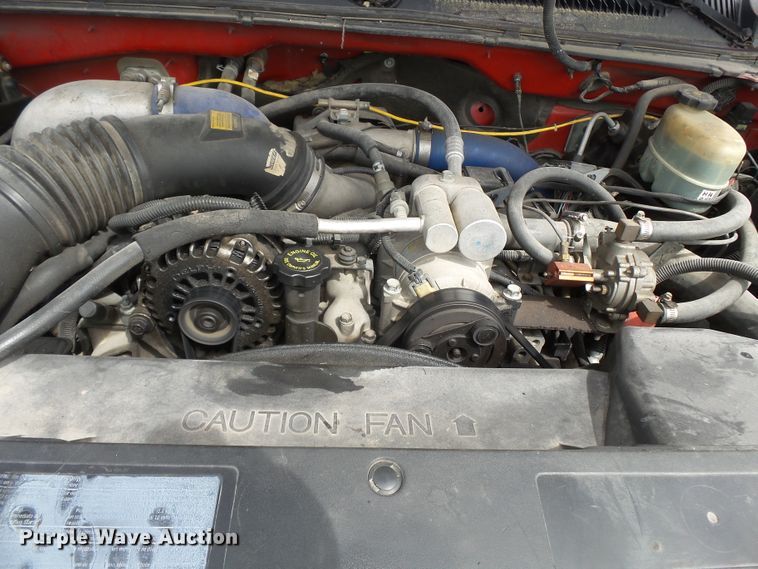 image for item DH7921 2001 Chevrolet Silverado 3500  Ext. Cab flatbed pickup truck