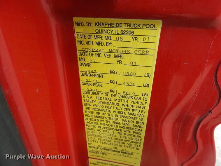 image for item DH7921 2001 Chevrolet Silverado 3500  Ext. Cab flatbed pickup truck
