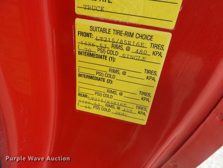 image for item DH7921 2001 Chevrolet Silverado 3500  Ext. Cab flatbed pickup truck