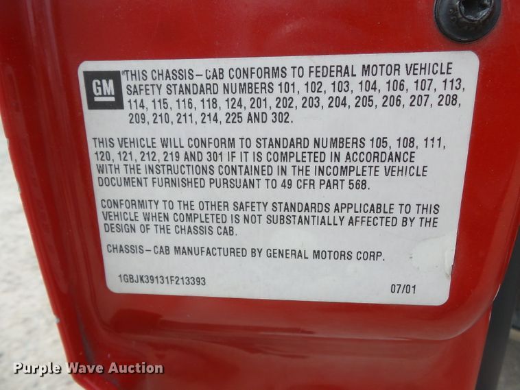 image for item DH7921 2001 Chevrolet Silverado 3500  Ext. Cab flatbed pickup truck