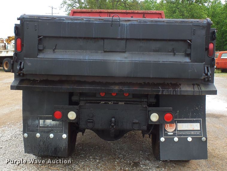 image for item DH7958 1990 International 4700 Crew Cab dump truck